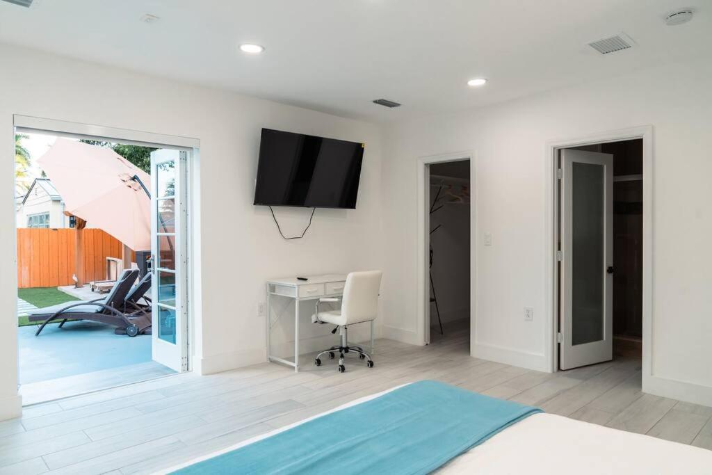 Вілла Luxury Retreat 3B ,2Ba Pool , Coral Gables Center Маямі Екстер'єр фото