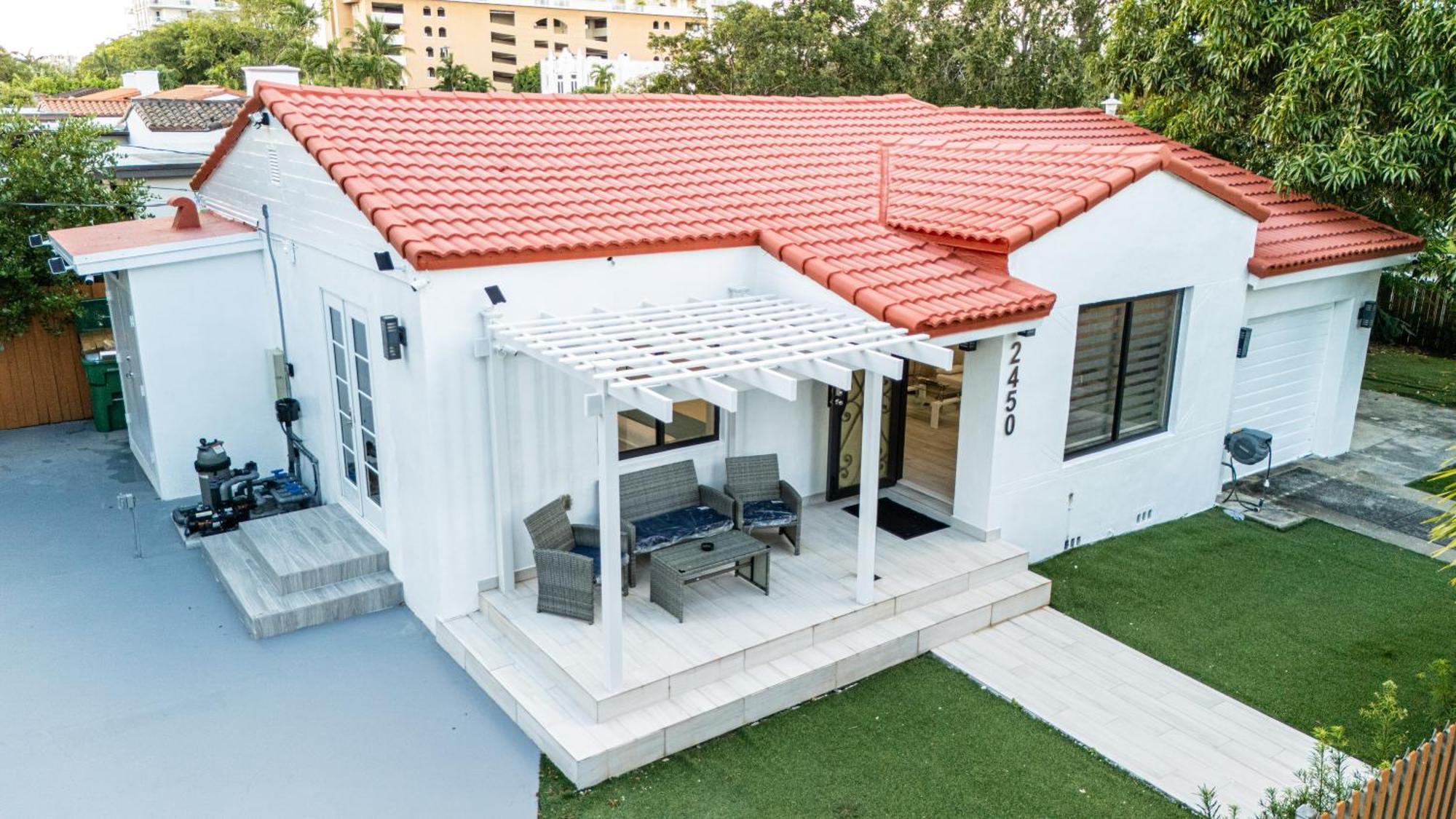 Вілла Luxury Retreat 3B ,2Ba Pool , Coral Gables Center Маямі Екстер'єр фото